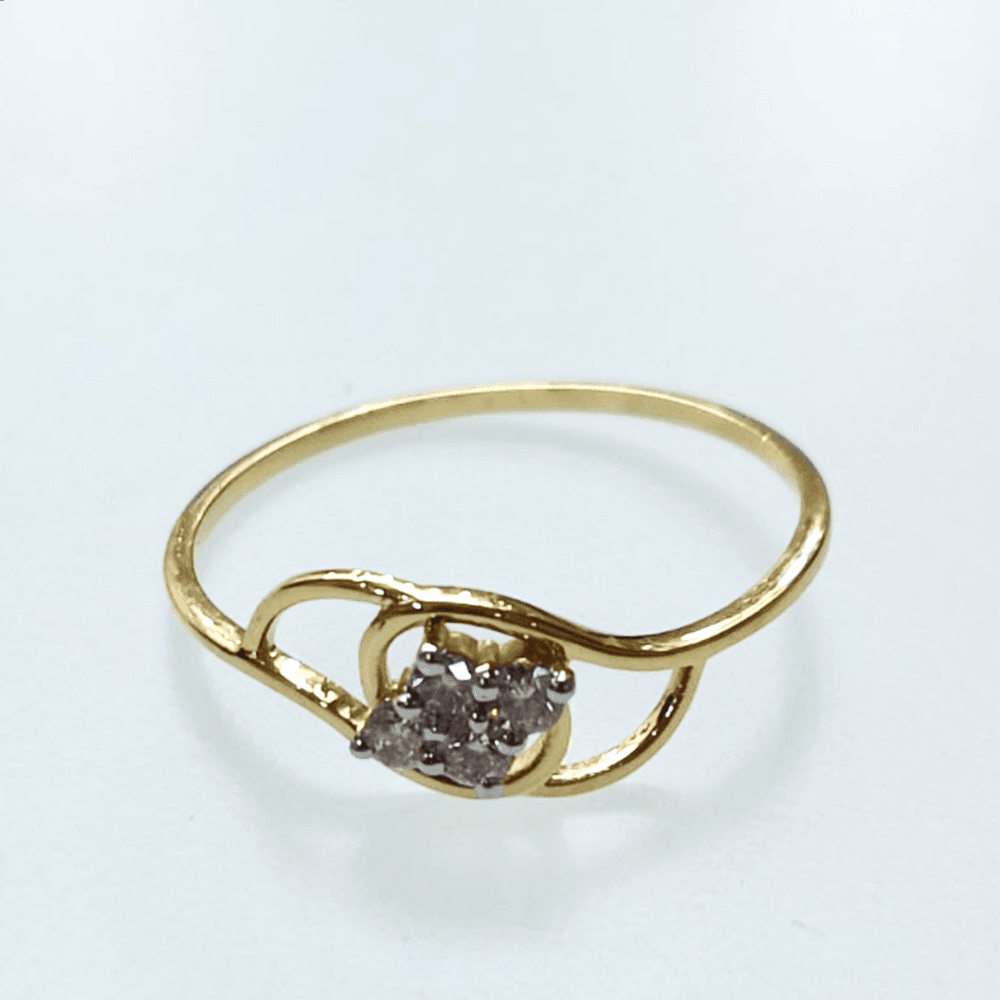 Interlocking loop Diamond Ring