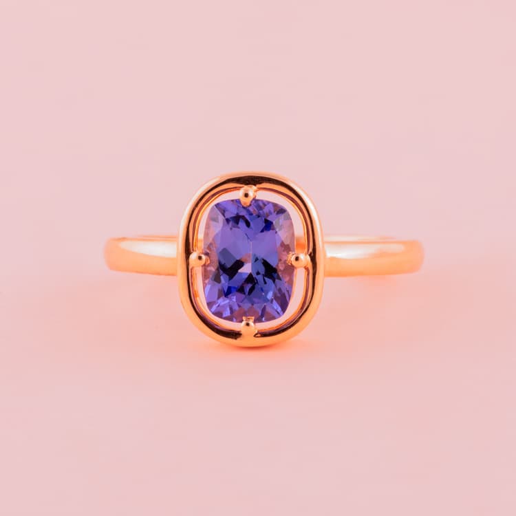 Tanzanite Ring in 14k Yellow Gold