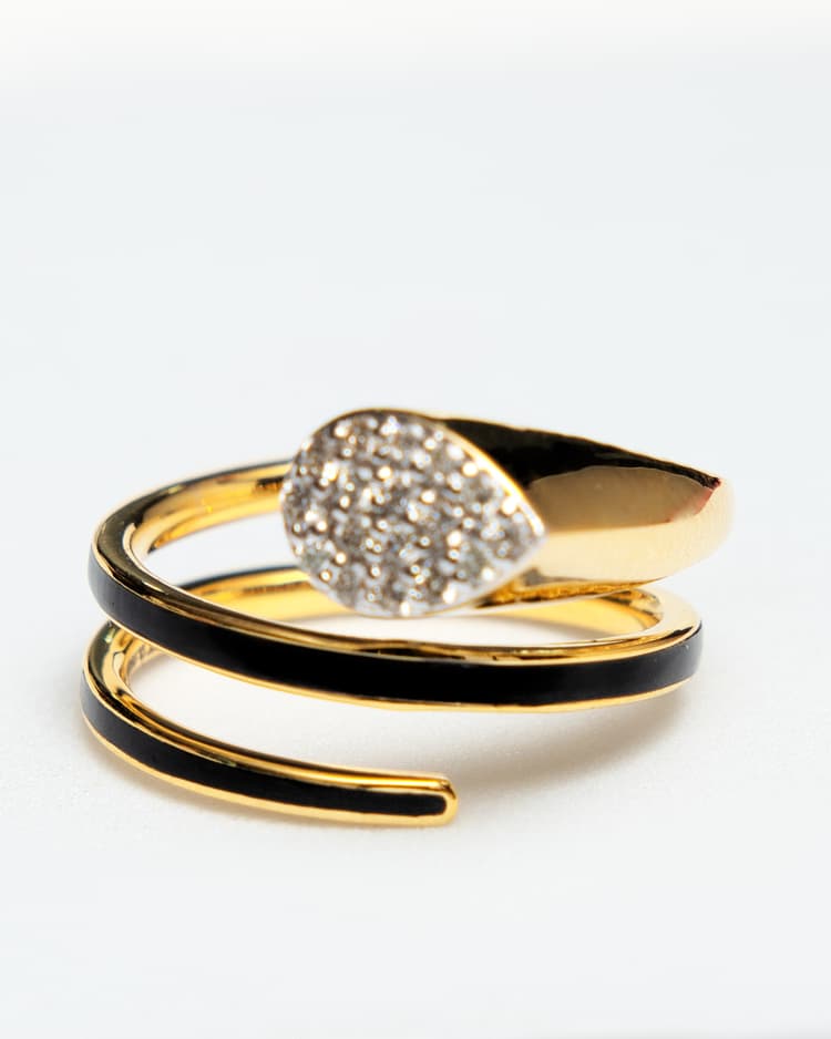 Diamond Ring in 14k Yellow Gold