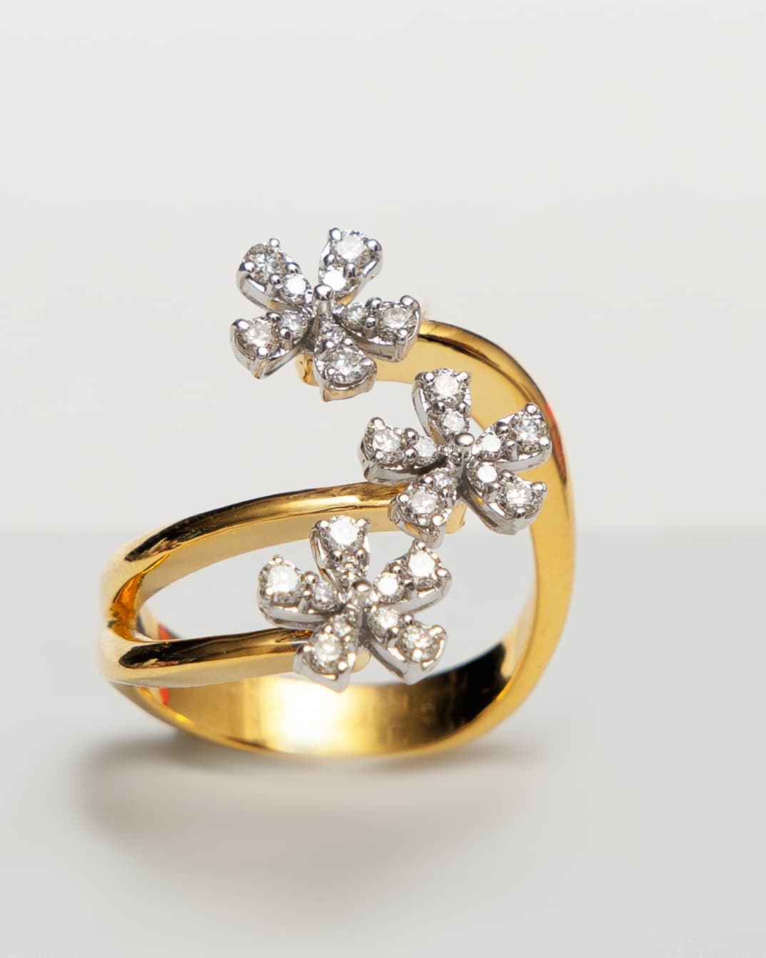 3 Flower Diamond Ring in 14k Yellow Gold 3