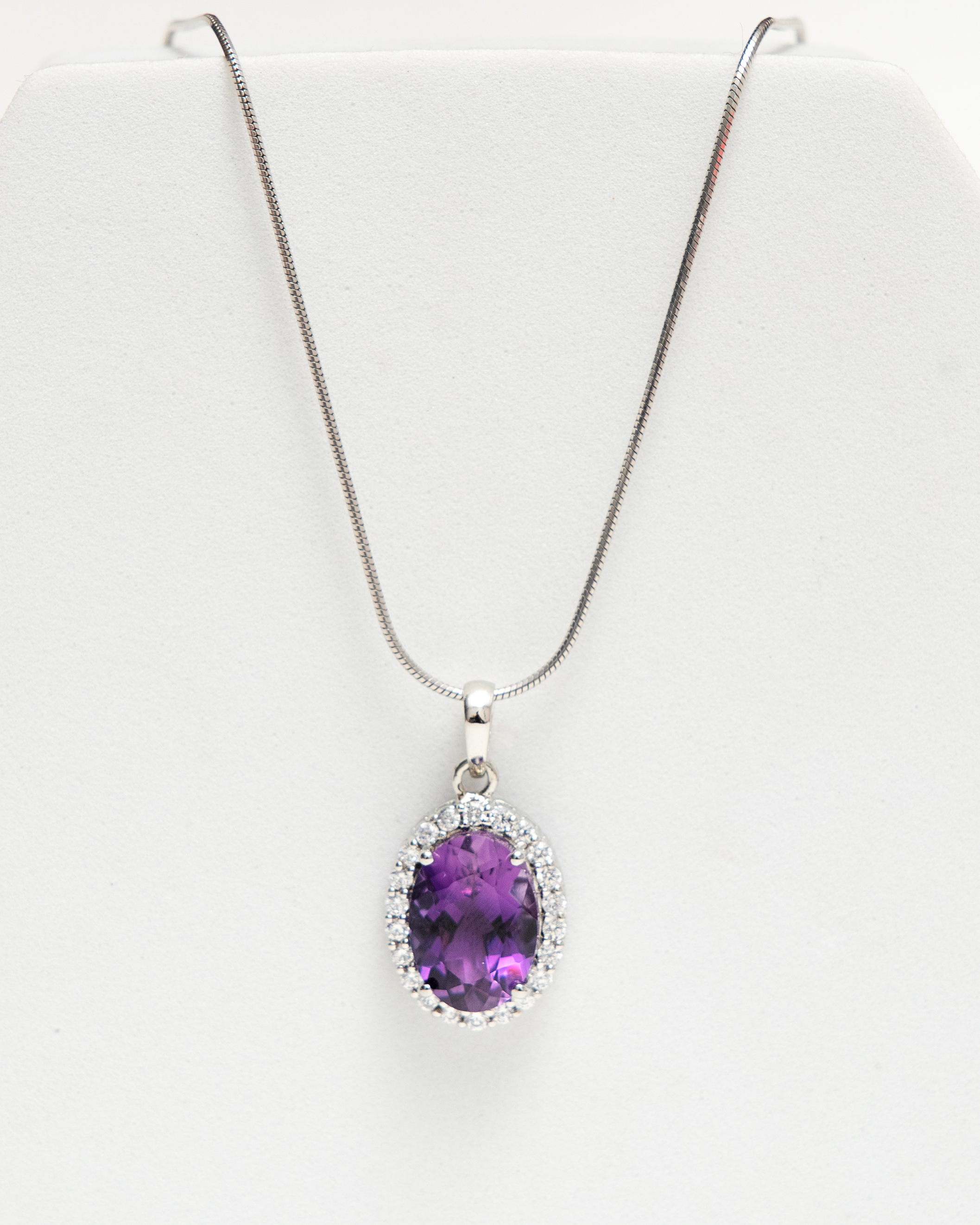 Amethyst Pendant in 14k Yellow Gold