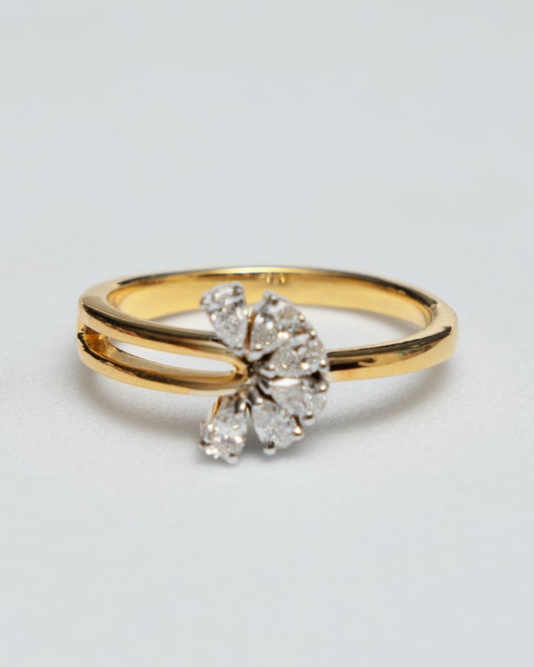 Diamond Ring in 14k Yellow Gold