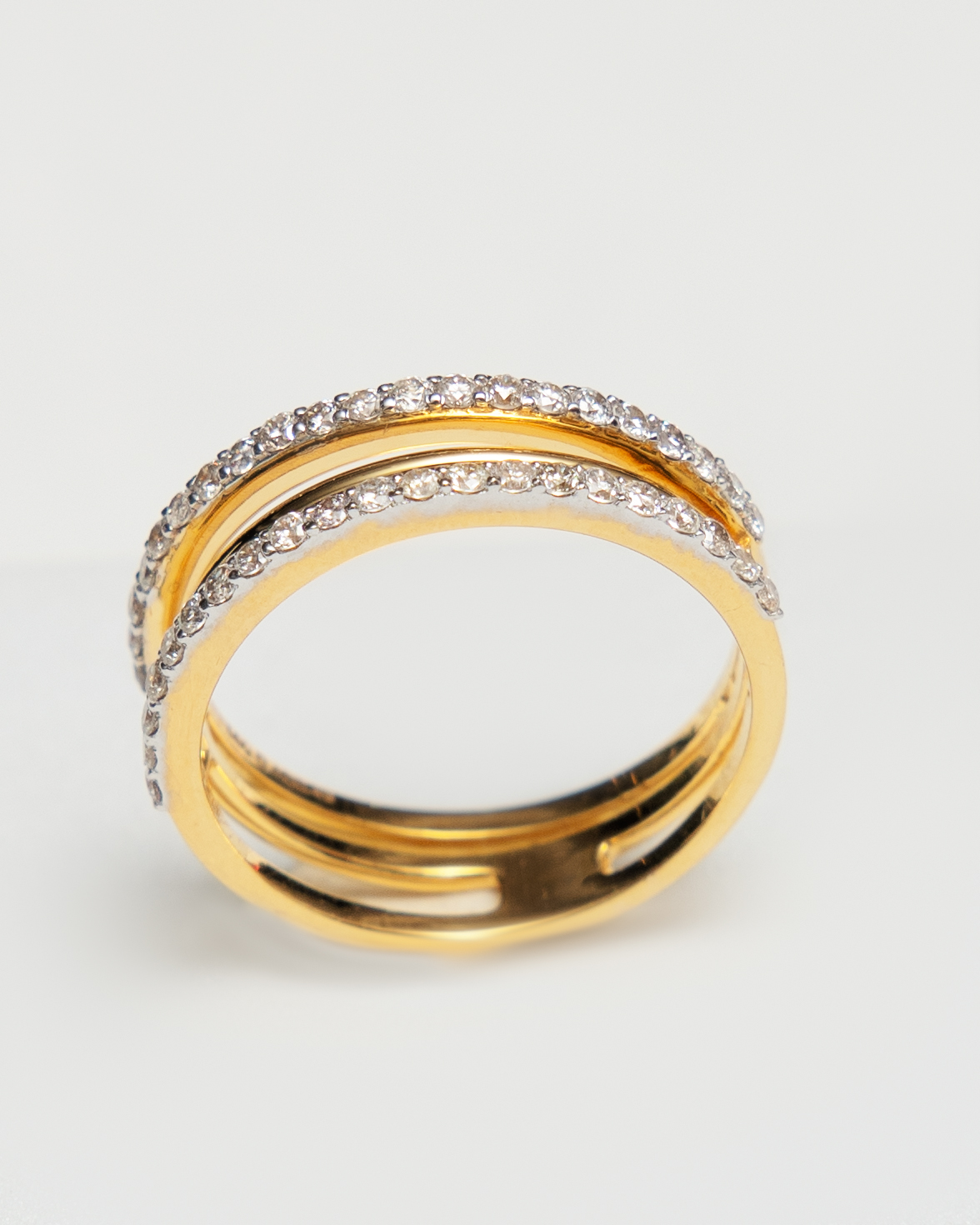 Diamond Ring in 14k Yellow Gold