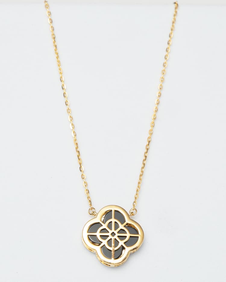 MOP Pendant in 14k Yellow Gold