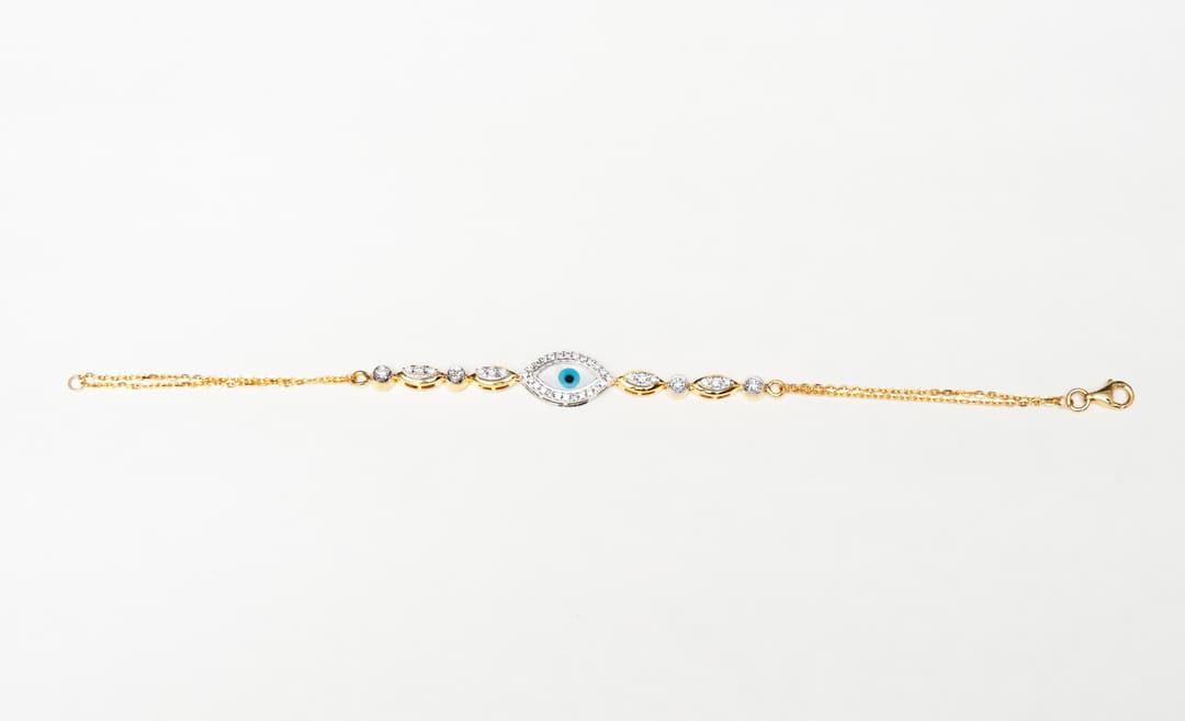 Evil Eye Diamond Bracelet in 14k Yellow Gold