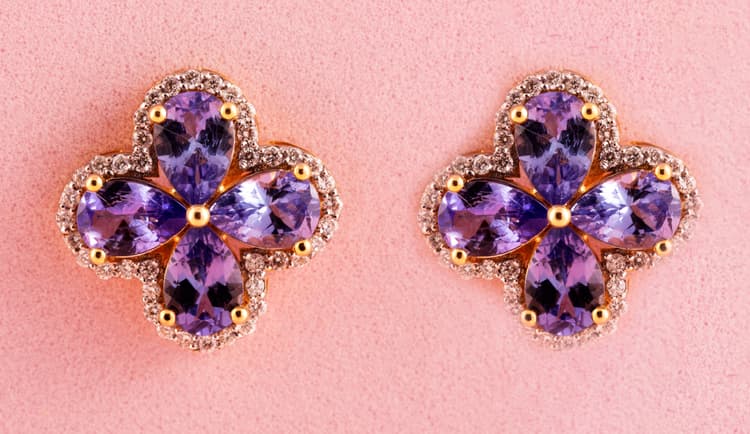 Tanzanite Diamond Flower Earstuds in 14k Yellow Gold