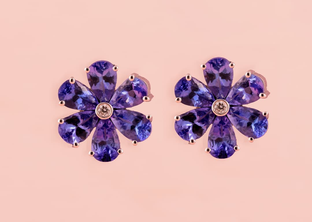 Tanzanite Diamond Earstuds in 14k Yellow Gold