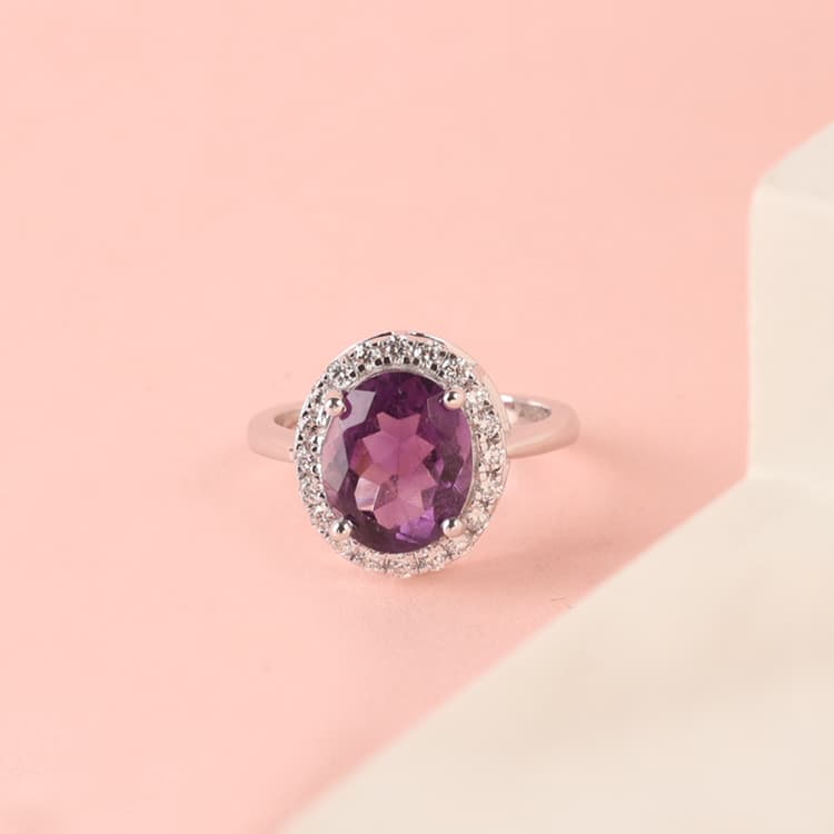 Amethyst Ring in 14k Yellow Gold