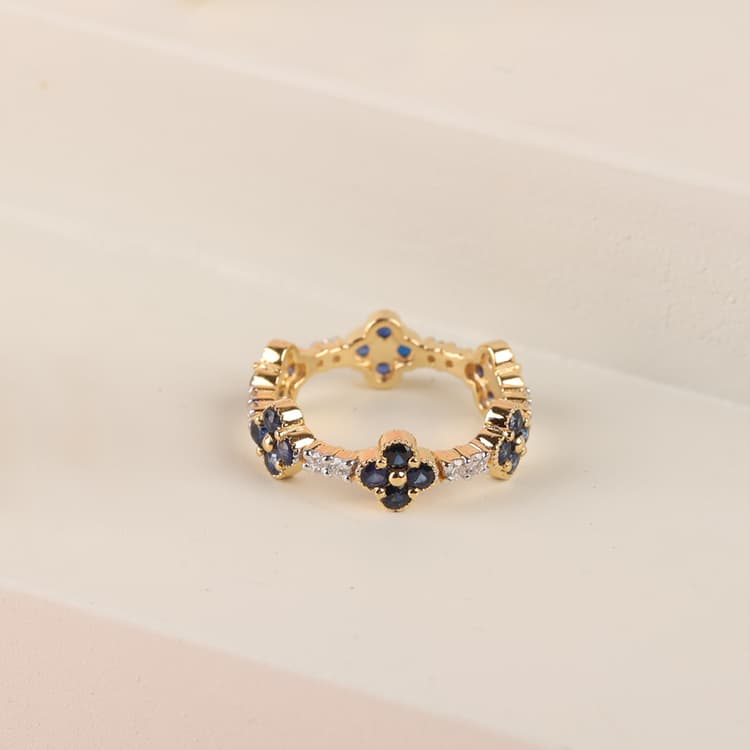 Blue Sapphire Ring in 14k Yellow Gold