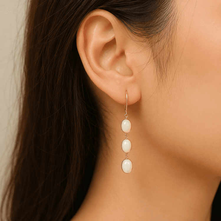 Opal Earring in 14k Yellow Gold 2